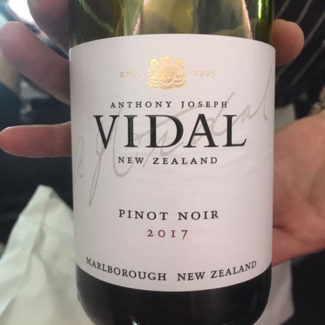 17_vino.jpg