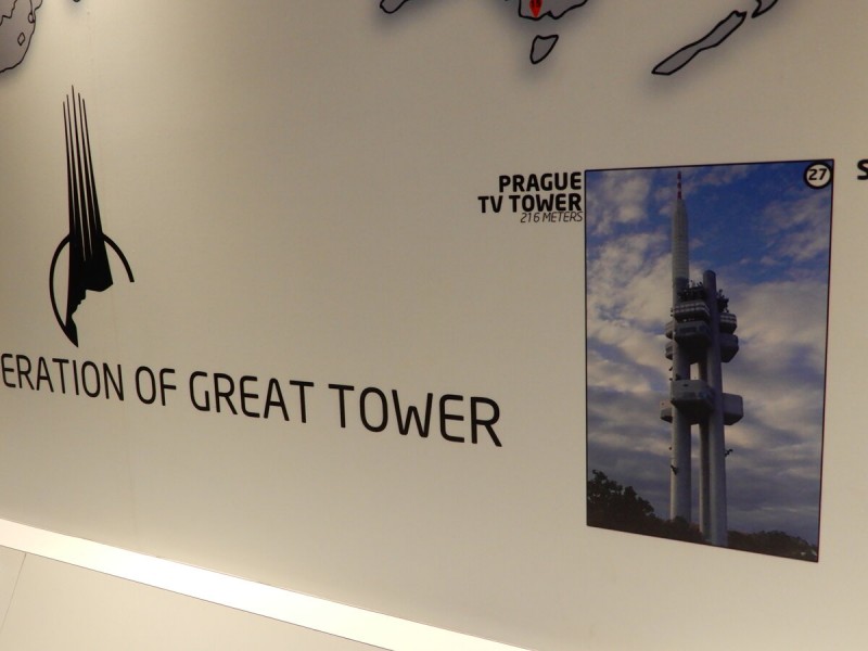 Žižkovská věž i s miminy v KL Tower v 300m nad zemí