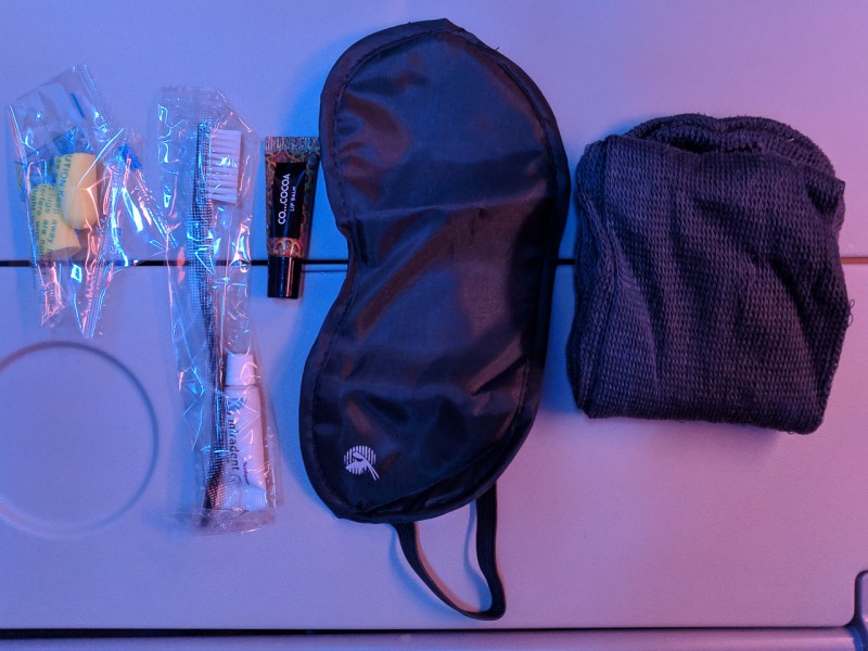1280x960_amenity-kit_QR971.jpg