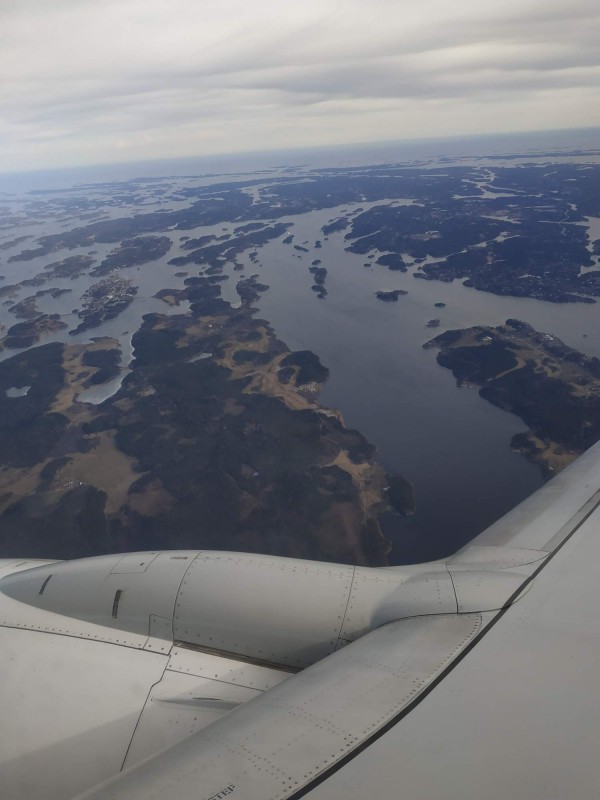 Po 2 hod letu se blizime ke Stockholmu