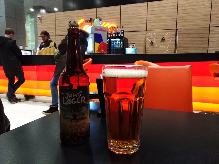 26 letištní pivo.jpg