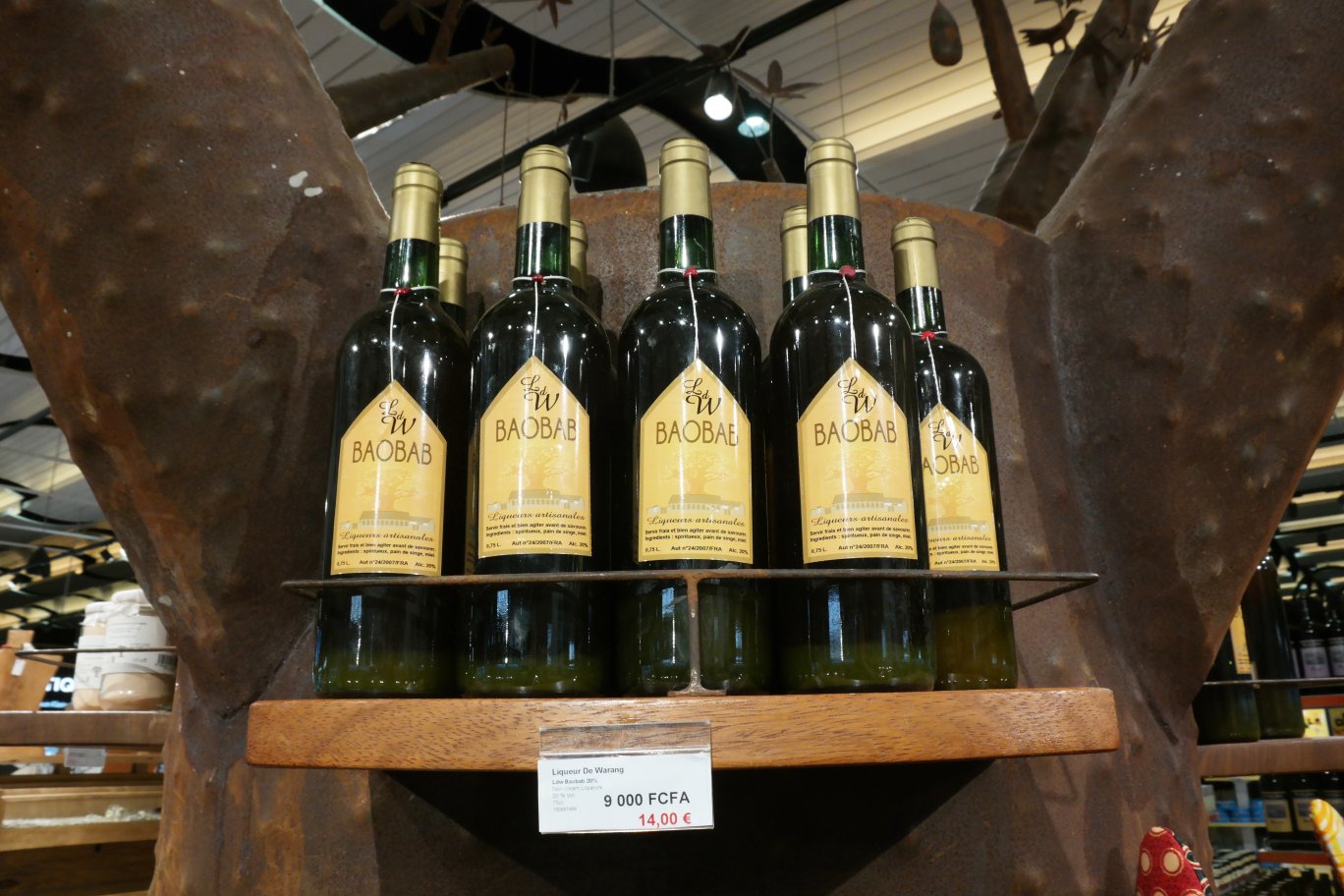 V duty free můžete koupit baobabový likér, baobavovou marmeládu...