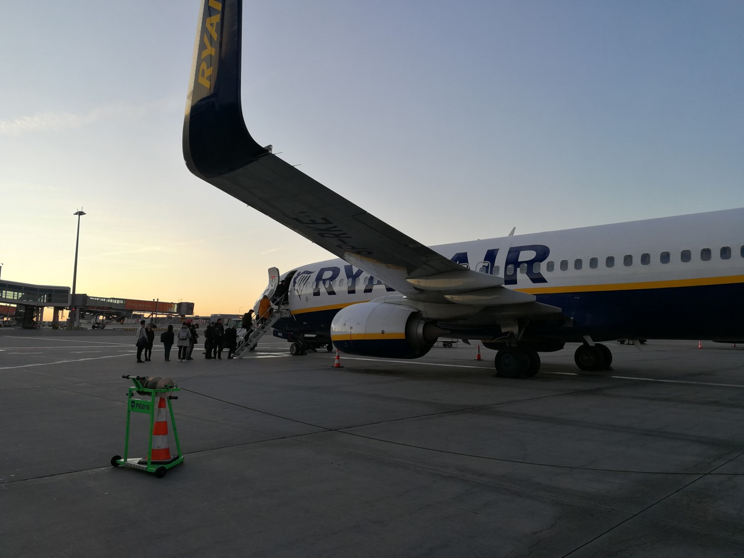 Boeing 737-800 SP-RKE