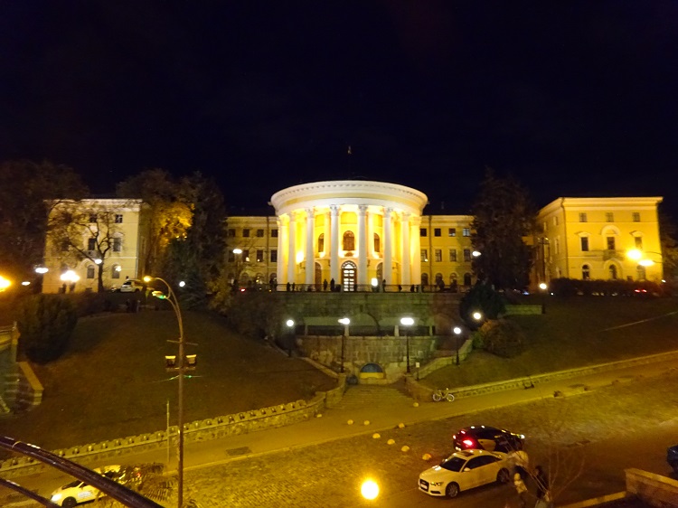 18 palác.JPG