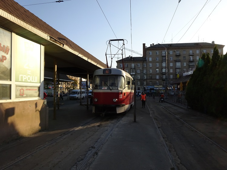 35 další tramvaj.JPG