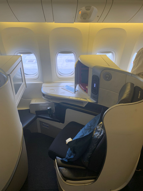 4L CDG-LAX