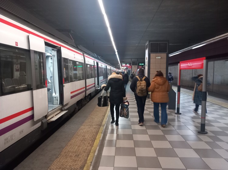 Vlak v Parle směr Madrid