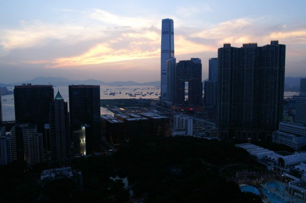 Ale ani zasněný persona, který po dvě odpoledne sám sledoval Hong Kong