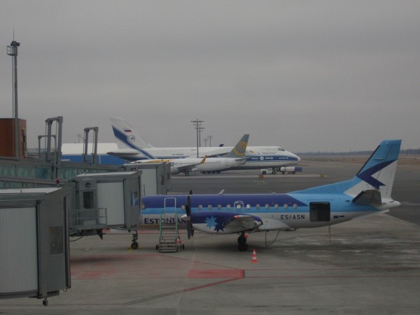 Estonian Air Saab 340 u gatu pred letem do Helsinek