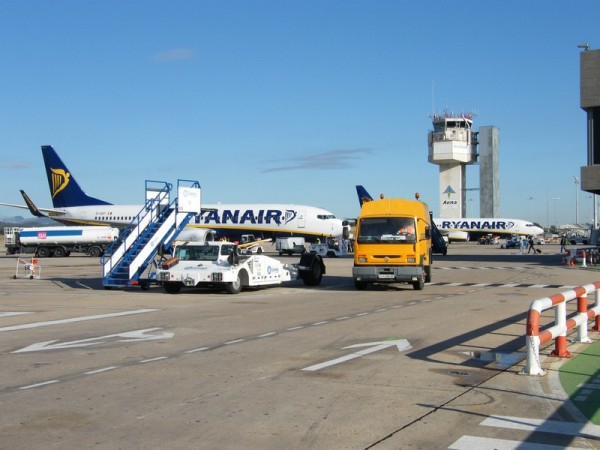 2x Ryanair v Gironě.
