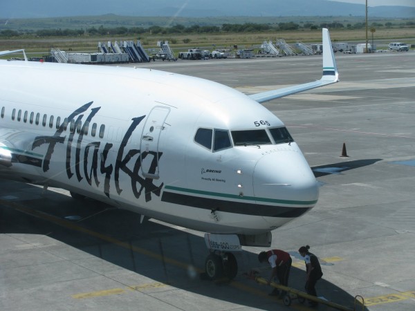 B738 Alaska Airlines