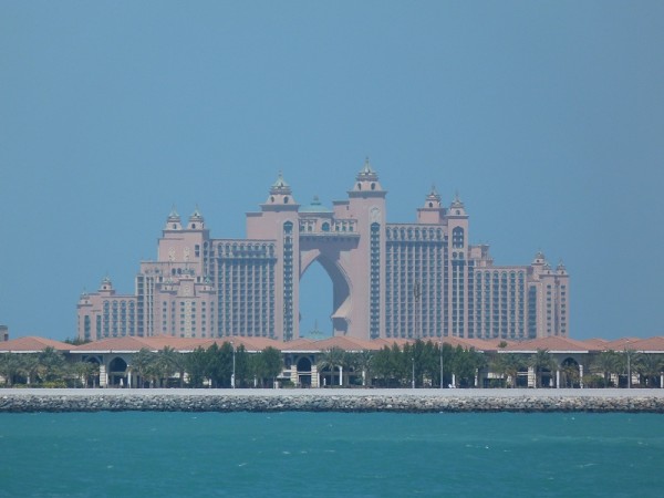 Další monstrum - Hotel Atlantis
