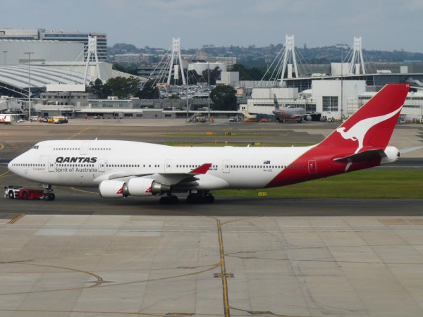 B747-400 Stale uzasne letadlo, ale uz ve stinu A380.