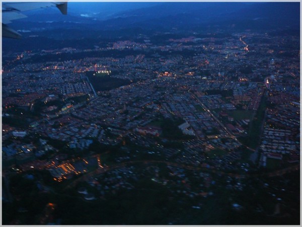 Vecerni pohled na Kota Kinabalu city
