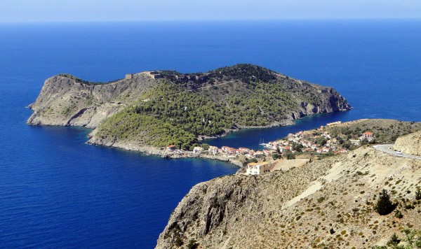 Assos